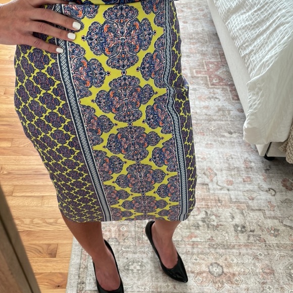 The Limited Pencil Skirt Size 4 Yellow Blue Orange - Picture 6 of 12